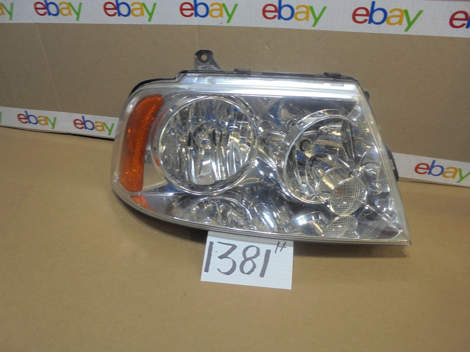 03 04 05 06 Lincoln Navigator PASSENGER Side Headlight Used Front #1381H