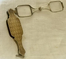 GORGEOUS VICTORIAN GOLD OVER SILVER FOLDING LORGNETTE EYES GLASSES PENDANT.c1890