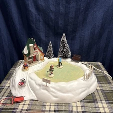 Vintage 1995 Lemax Animated Skating Pond - Christmas Village Accessory      1089