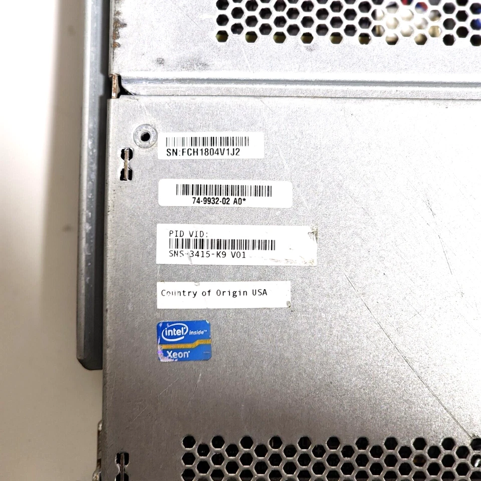 Cisco UCS C220 M3 1U Server BOOTS Xeon E5-2609 2.4GHz 600GB HDD - Image 4 of 4