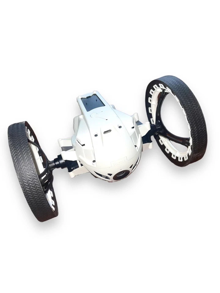 Parrot Jumping Sumo MiniDrone PS724000 - White - No USB Port Included! - Image 4 of 4