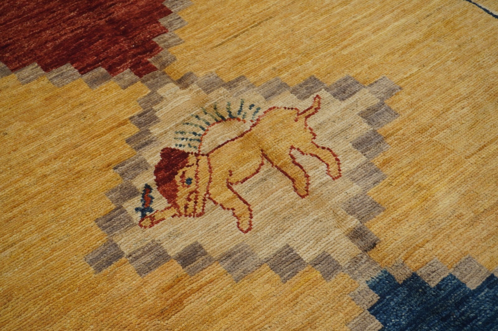 5x7 ft Beige Gabbeh Tribal Afghan Hand Knotted Veg dye Wool Animal Rug ...
