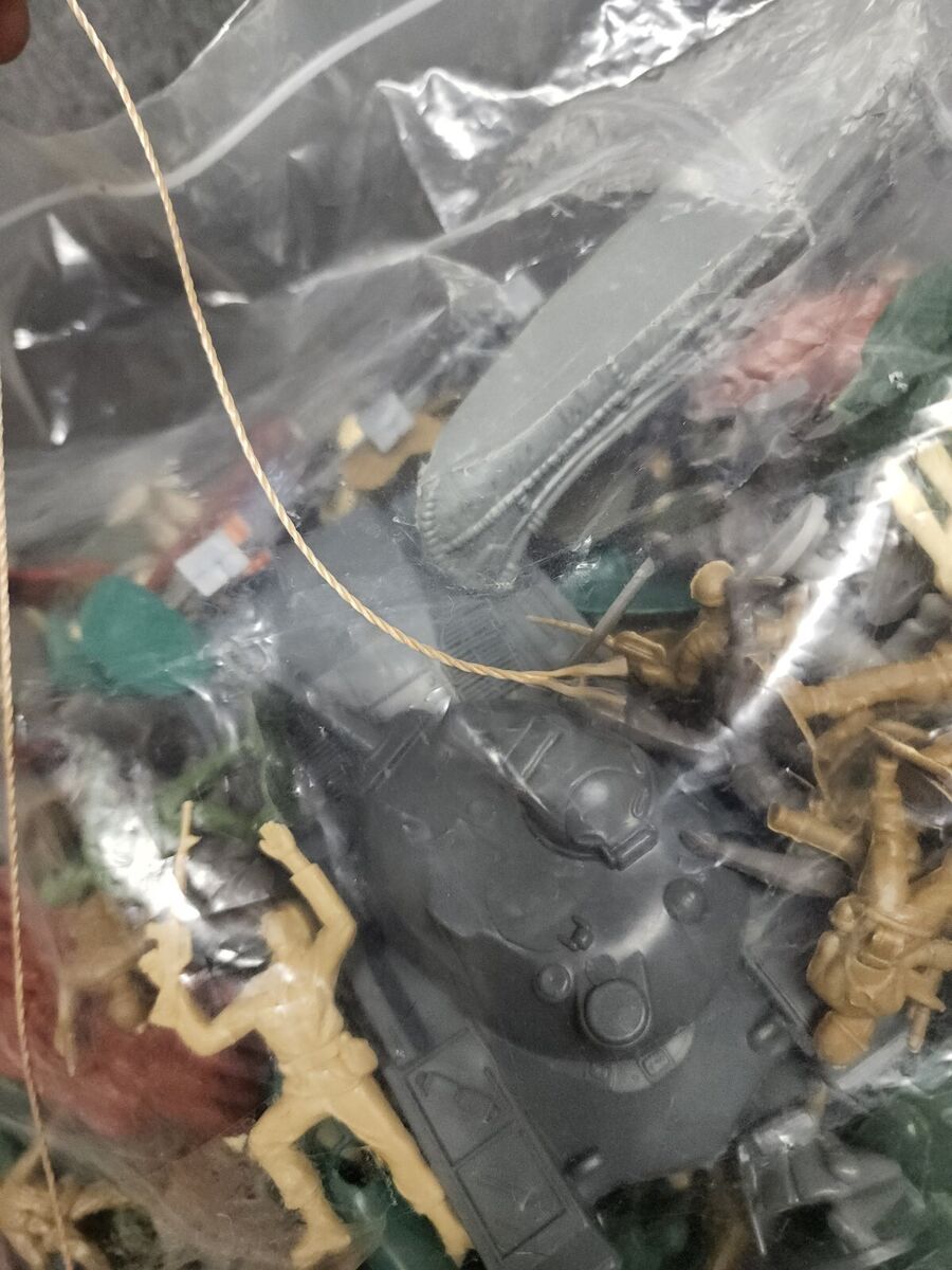 Huge Lot Of Vtg 80s 90s Action Figure Toy Soldiers Large Huge Lot Of Vtg 80s 90s Action Figure Toy Soldiers Large