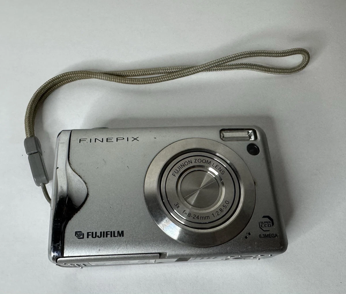 Fujifilm FinePix F Series 1-4.9x Digital Zoom Digital Cameras for