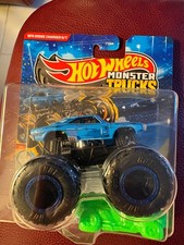 Hot Wheels Monster Trucks 1970 Dodge Charger Rt Comic Design Hemi Engine 164