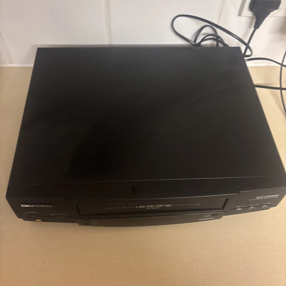 Daewoo DV-K985P Blue Diamond Rapid Rewind System  - Image 2 of 3