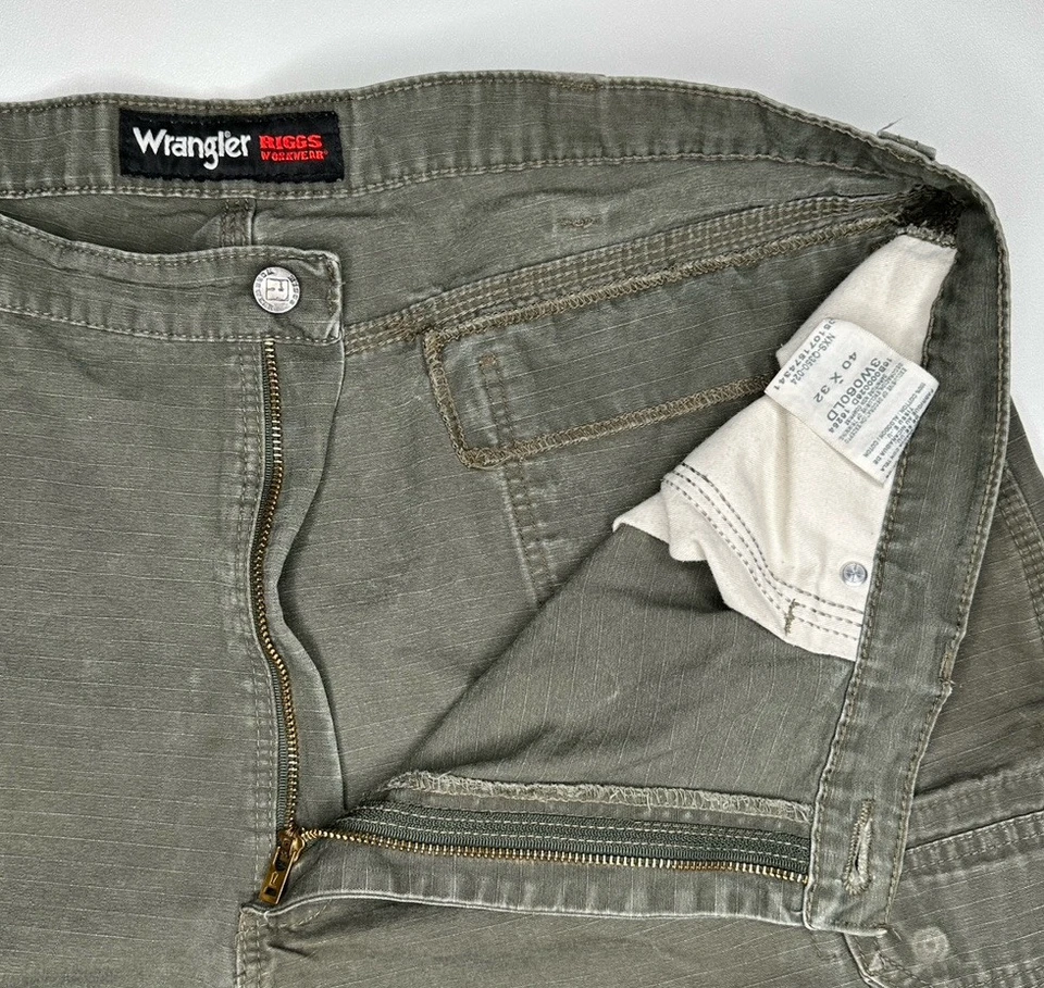 Wrangler Riggs Workwear Ripstop Relaxed Double Knee Pants Loren Green 40 x 32 - Image 4 of 4