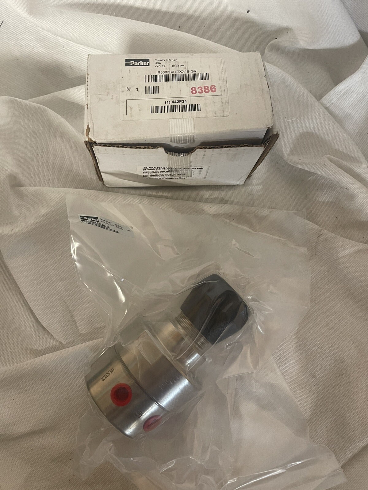 Parker IR5003SK4PXX4B Pressure Regulator Series IR5003 Stainless Steel 1/4in/out