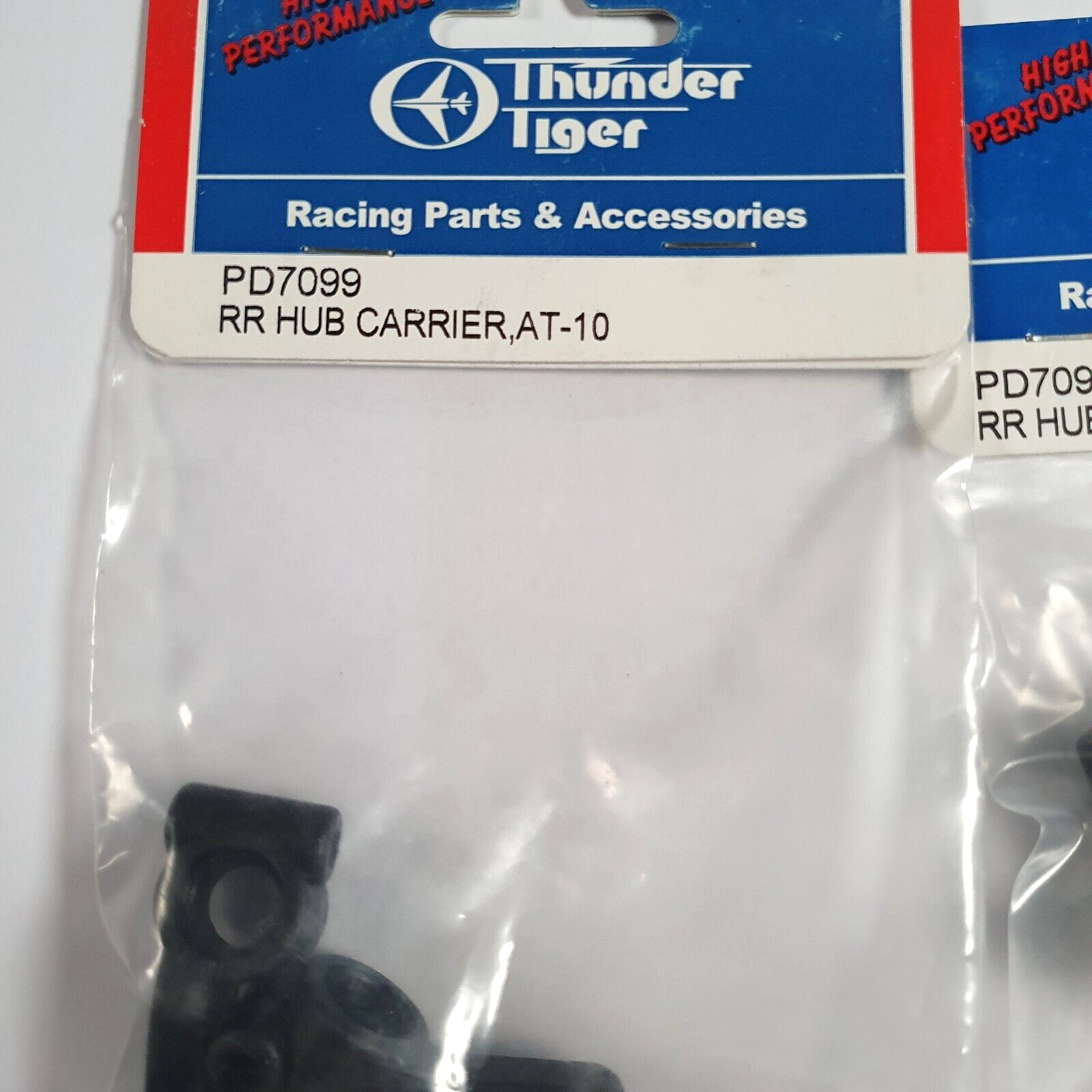 2 x THUNDER TIGER PD7099 REAR HUB CARRIER Sets - AT-10 - Vintage RC Spares Parts