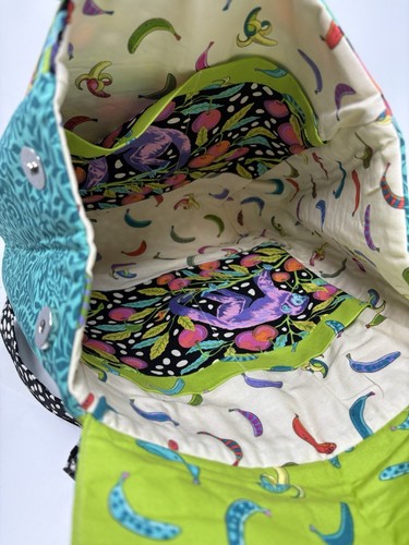 Artisan Made Quilted Expandable Backpack, Monkey Jungle Theme, Multicolored NEW - Picture 4 of 4