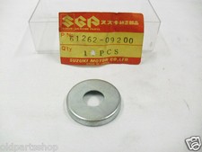 Suzuki B200 DS185 GT185 GT200 RM100 RM125 Swing Arm Dust Cover NOS 61262-09200