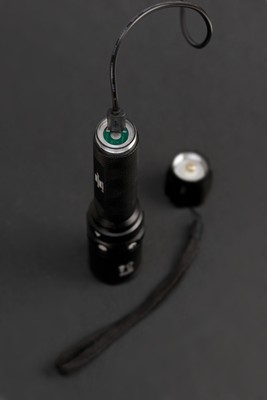 brennenstuhl LED-Taschenlampe LuxPremium Akku Fokus TL400AFS