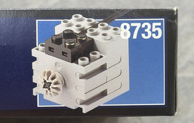 Vintage LEGO Technic #8735 Power Pack Motor Set 9 Volt 1997 New In Sealed Box