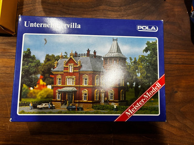 [T-N] N Scale Pola Luxury Villa Mansion Buildingl Kit 259 NOS