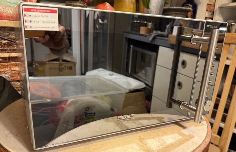 Caso MCG 20Chef 900W 20L Microwave Silver, Front Mirror, Like New, Very Clean - Image 3 of 4