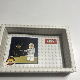 LEGO 5002812 Space: Classic Spaceman Minifigure Incomplete w/Box + Manual PARTS