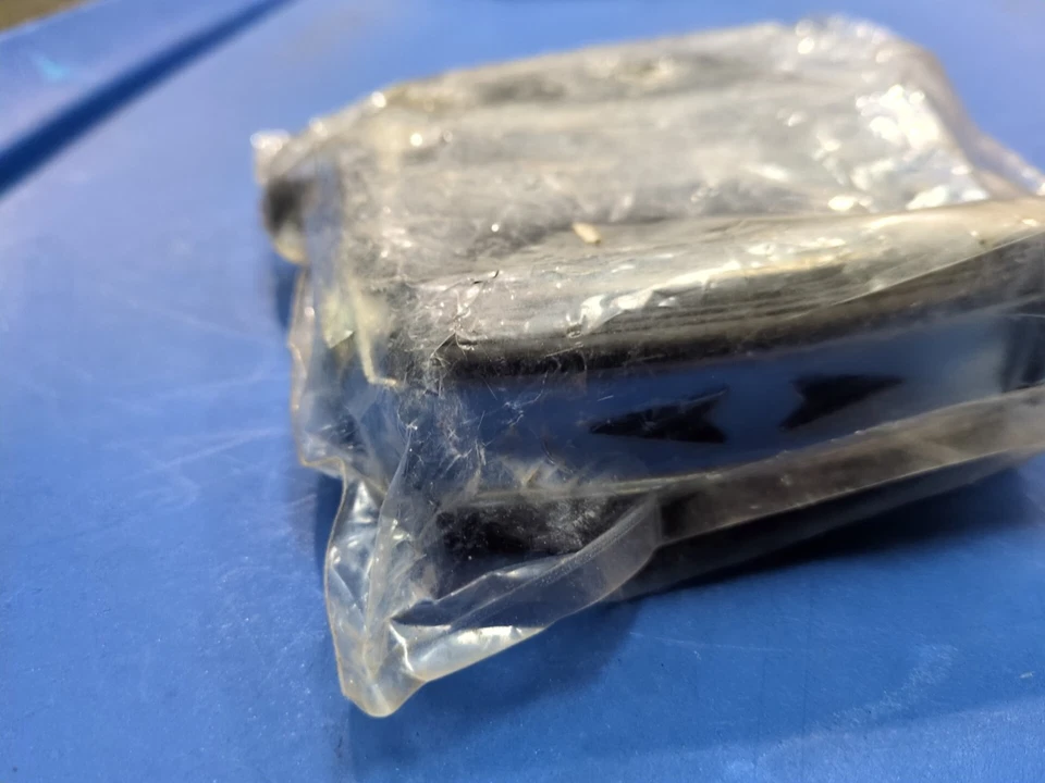 NOS Schwinn Bicycle Pedals Krate Stingray 90s VINTAGE Bow Pedals Sealed - Image 3 of 4