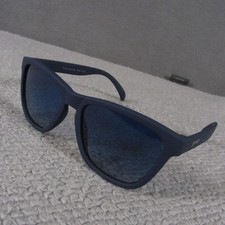 Goodr Sunglasses Drinks Seawater Sees Future Polarizers OG Retro Blue