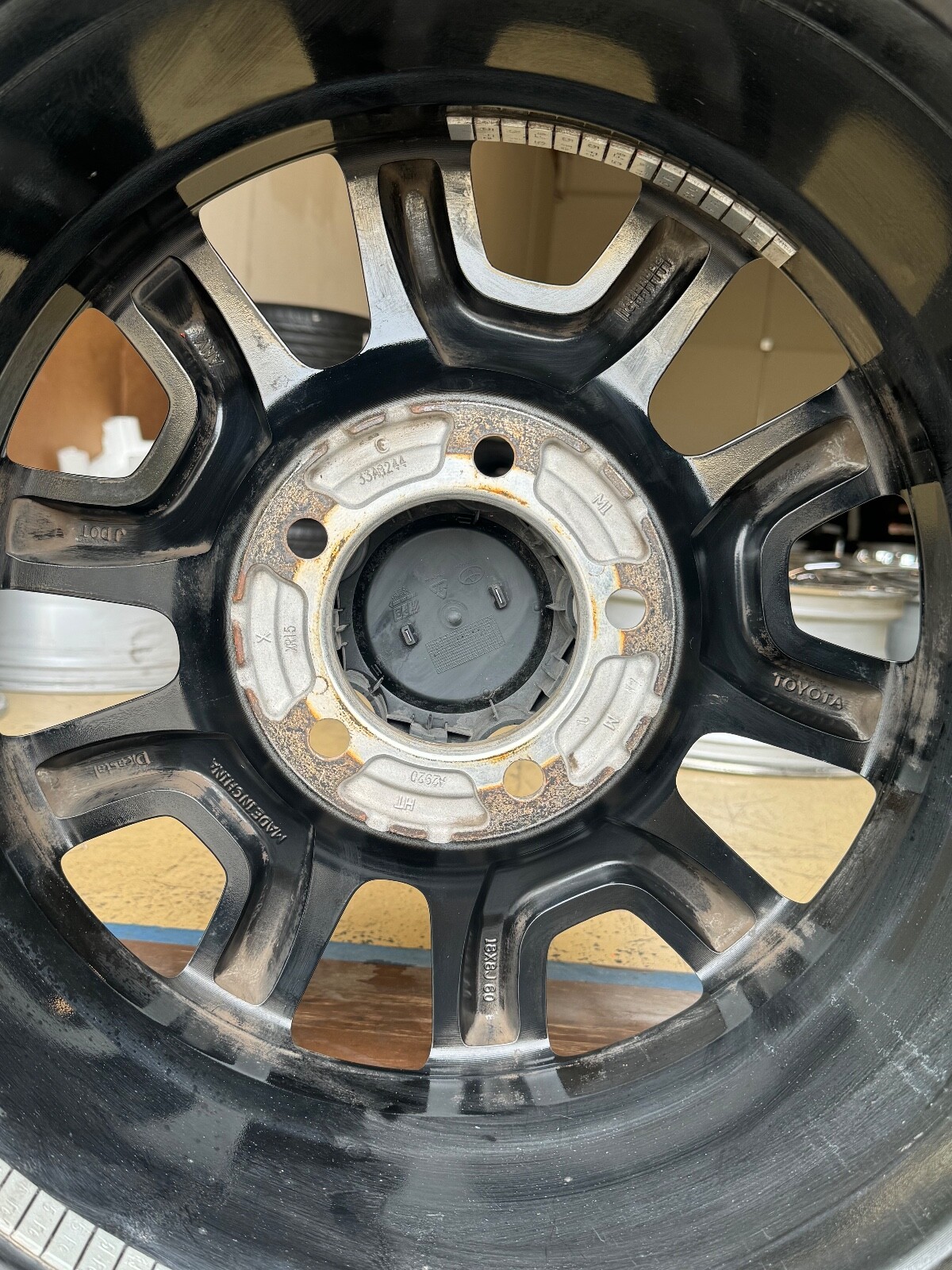 4 GENUINE OEM TOYOTA TUNDRA FACTORY 18x8 75157 TAKEOFF ALLOY WHEELS