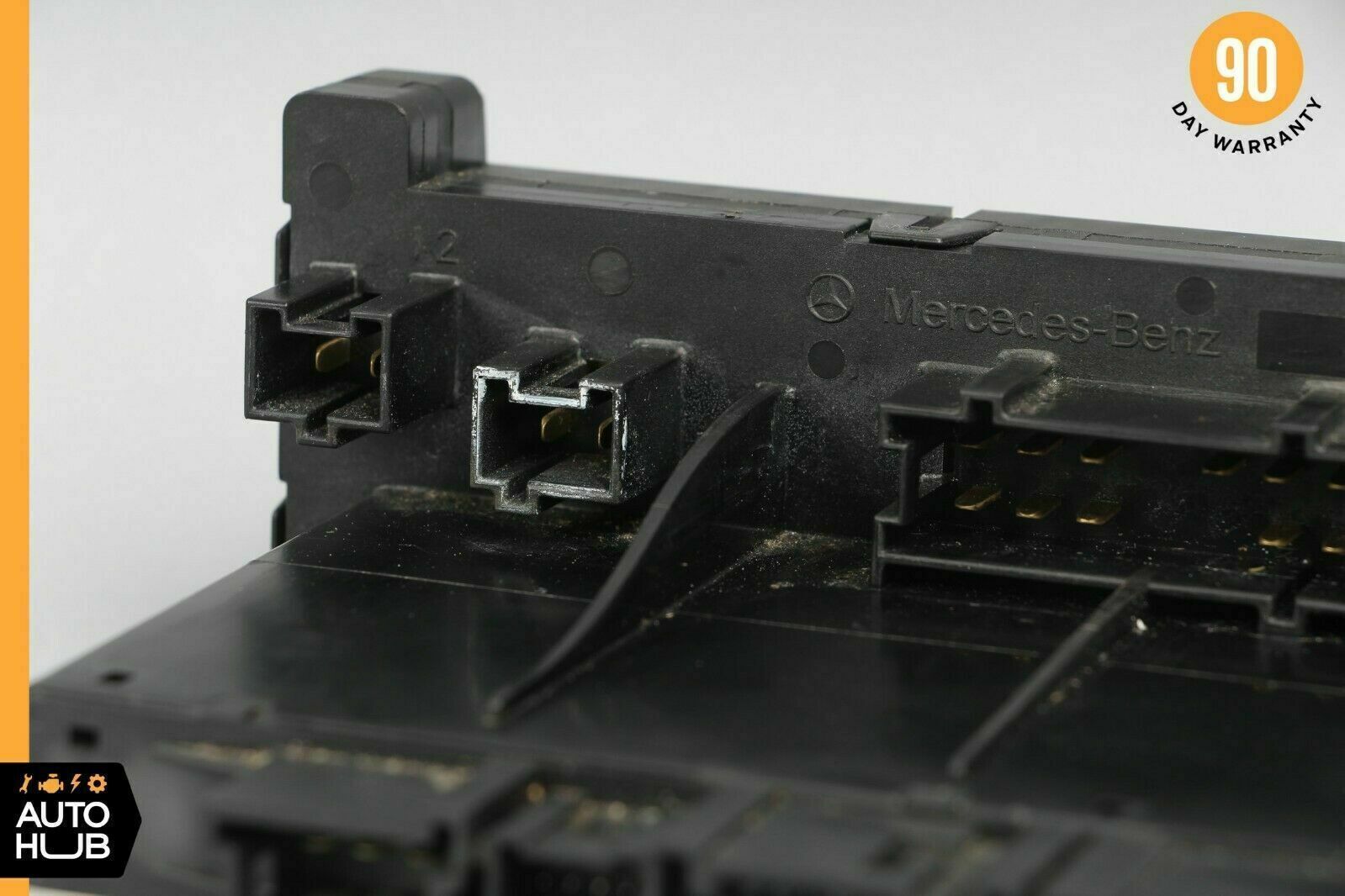 03-12 Mercedes R230 SL500 SL550 SL55 AMG Rear SAM Fuse Box Relay Module OEM