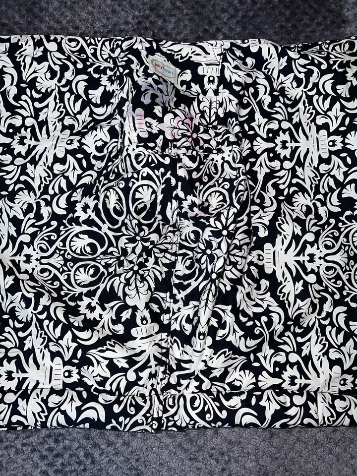 Munchkin Jelly Bean Reversible Sling Black White Floral Damask Baby Leg Padding - Image 3 of 4