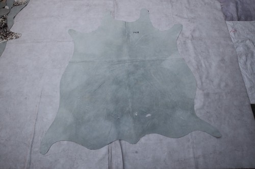 New Cow Hide Rug Area Cow Skin Hairon Leather (100% Natural Cowhide Leather Rug) - Picture 3 of 3