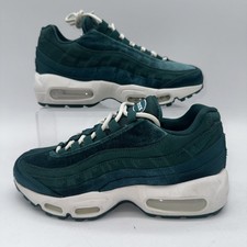 Nike Women's Size 7 Air Max 95 (DZ5226 300) Green Running Sneaker Suede