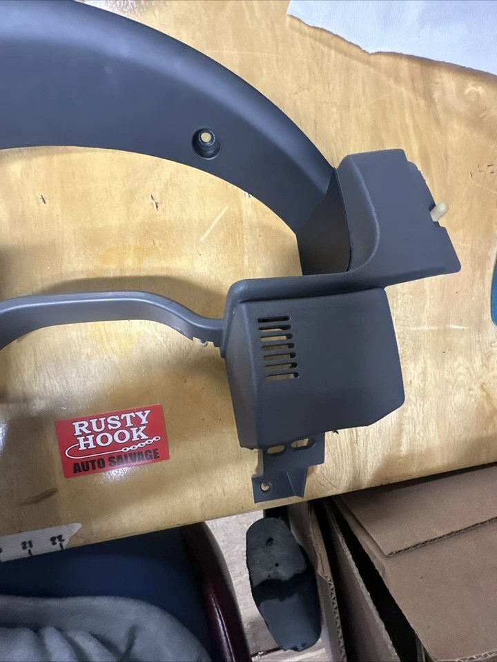 2004 Ford Explorer XLT Instrument Cluster Bezel Trim ID 1L2X78044D70 OEM - Image 4 of 4