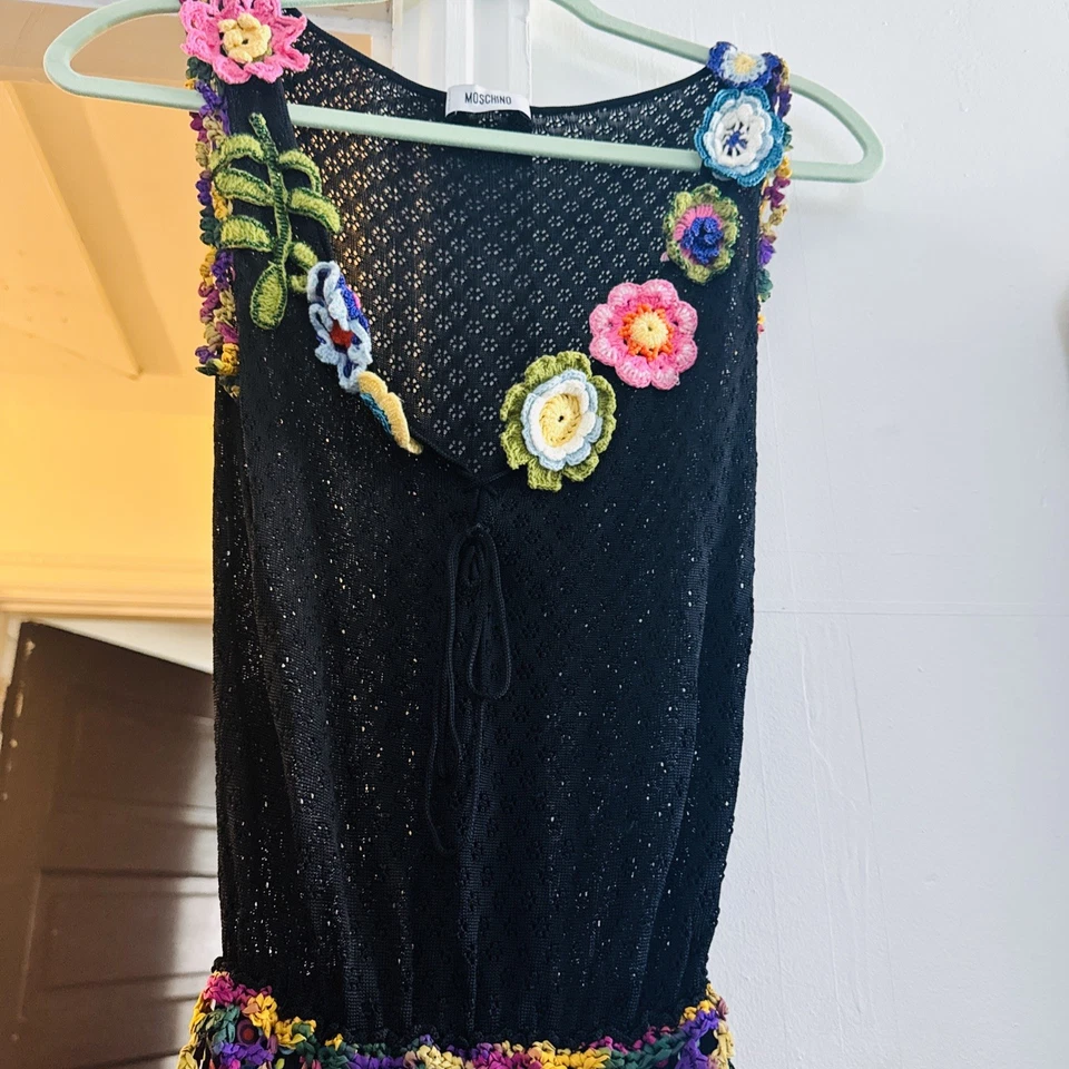 1990 年代 Moschino 廉价时尚花卉钩针拼布连衣裙,尺寸 XS-S 真丝  — 第 3/4 张图片