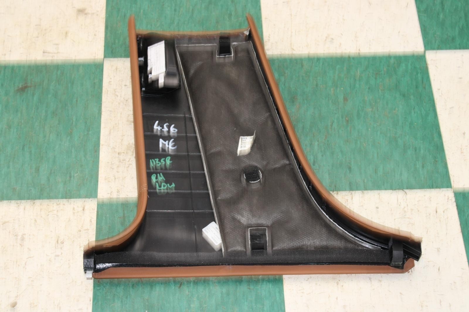 14-18 Flying Spur Brown Passenger Right RH Lower B Pillar Trim Panel OEM OE WTY