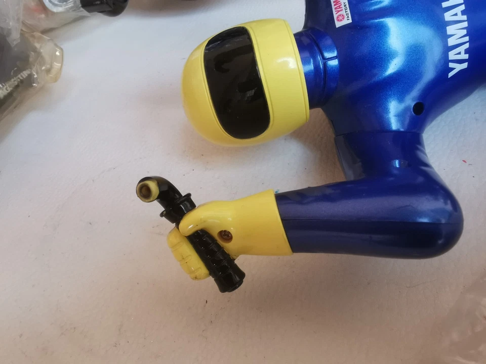 De Agostini Yamaha YZR .M 1 scala 1/5 Valentino Rossi nitro nuova Faor a scoppio - Immagine 4 di 4