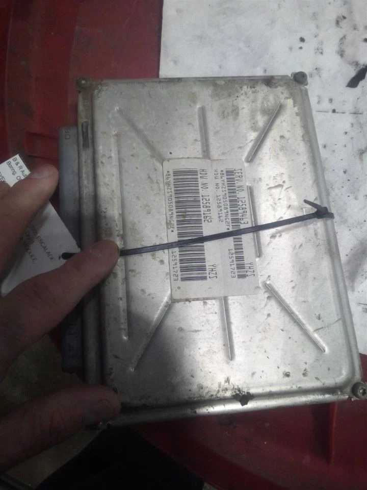 Engine ECM Electronic Control Module Fits 03-07 HUMMER H2 26156189 Foto 3 de 4