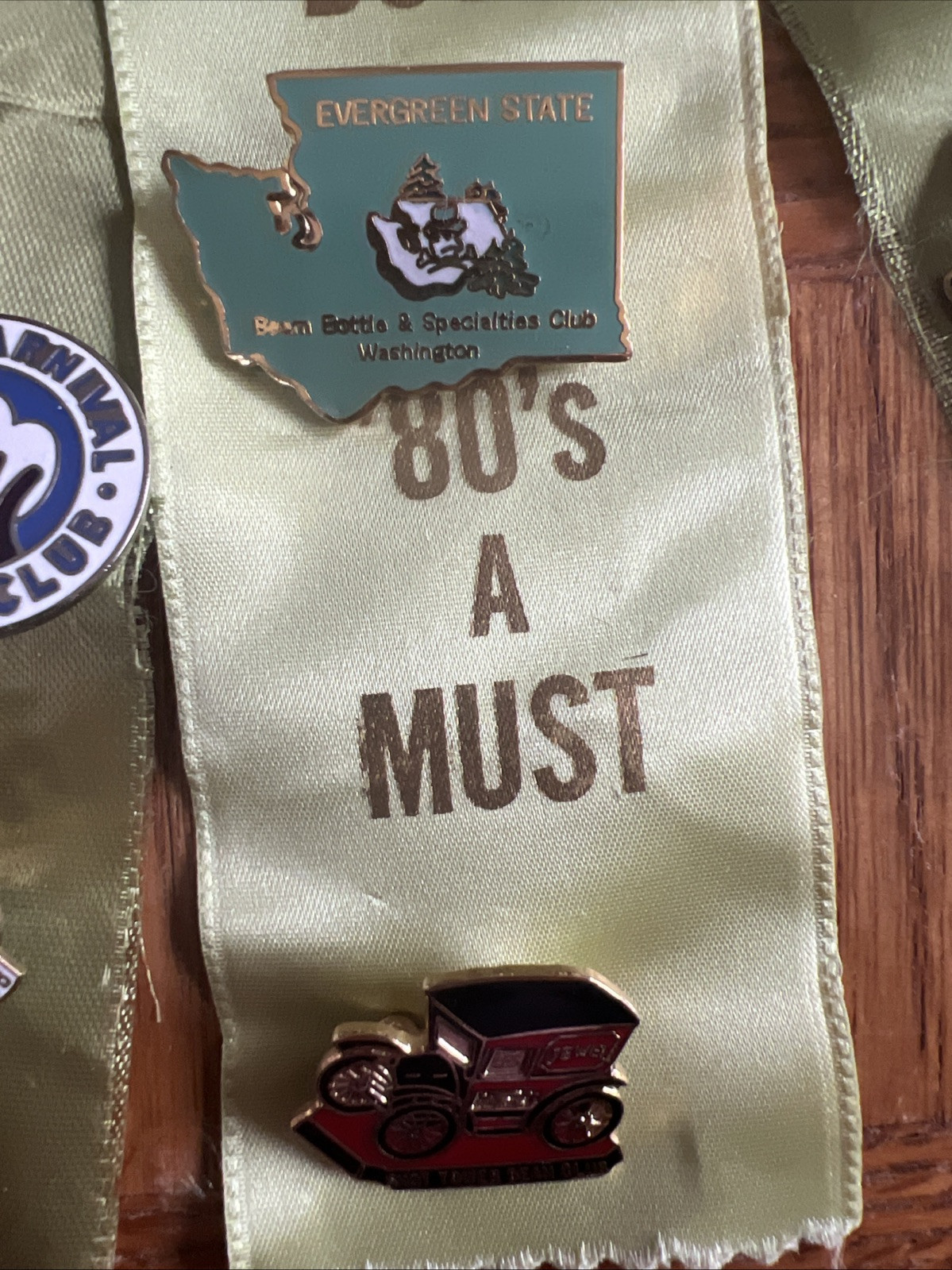 Vintage Jim Beam Club Pins