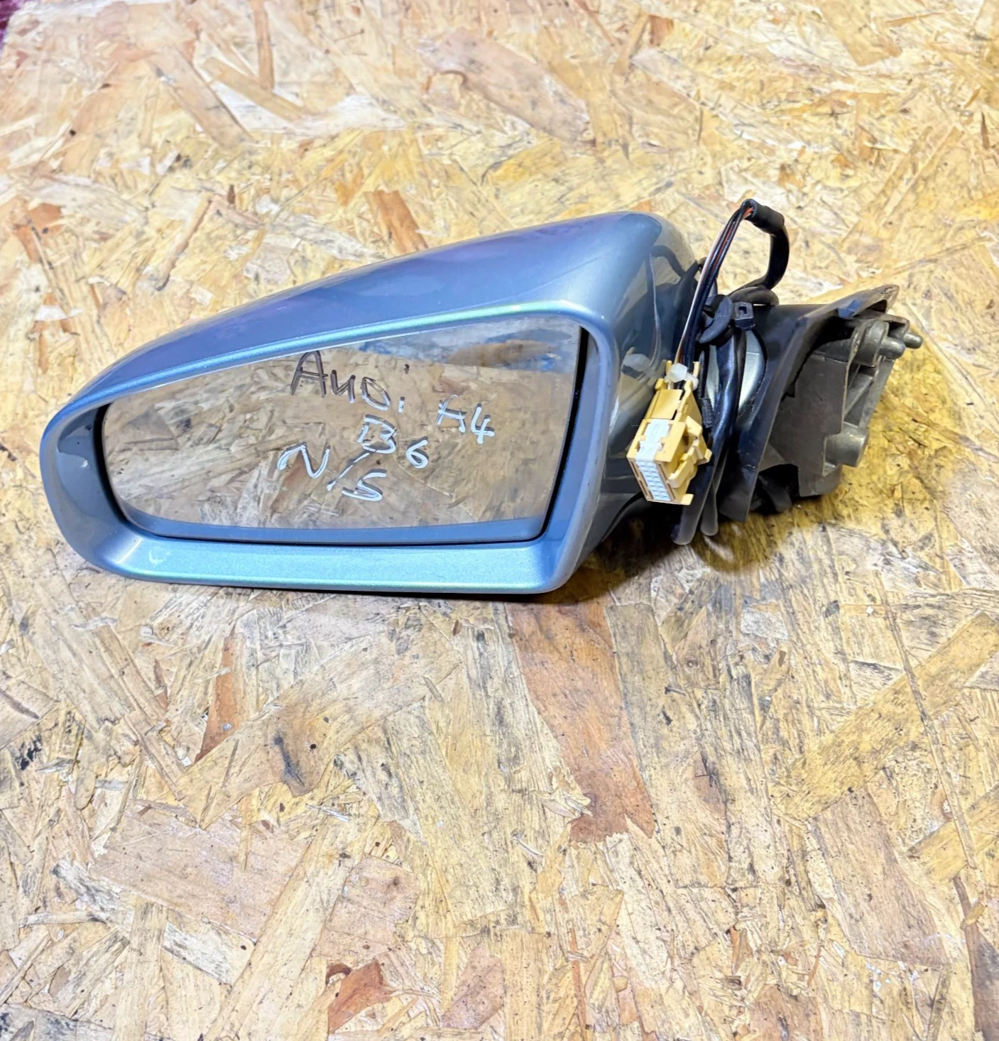 Audi A4 B6 passenger mirror exact item alternate angle