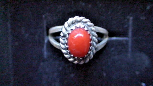 Vintage B. BEGAY Petite Native American Coral Sterling Silver Ring - Size 3.5