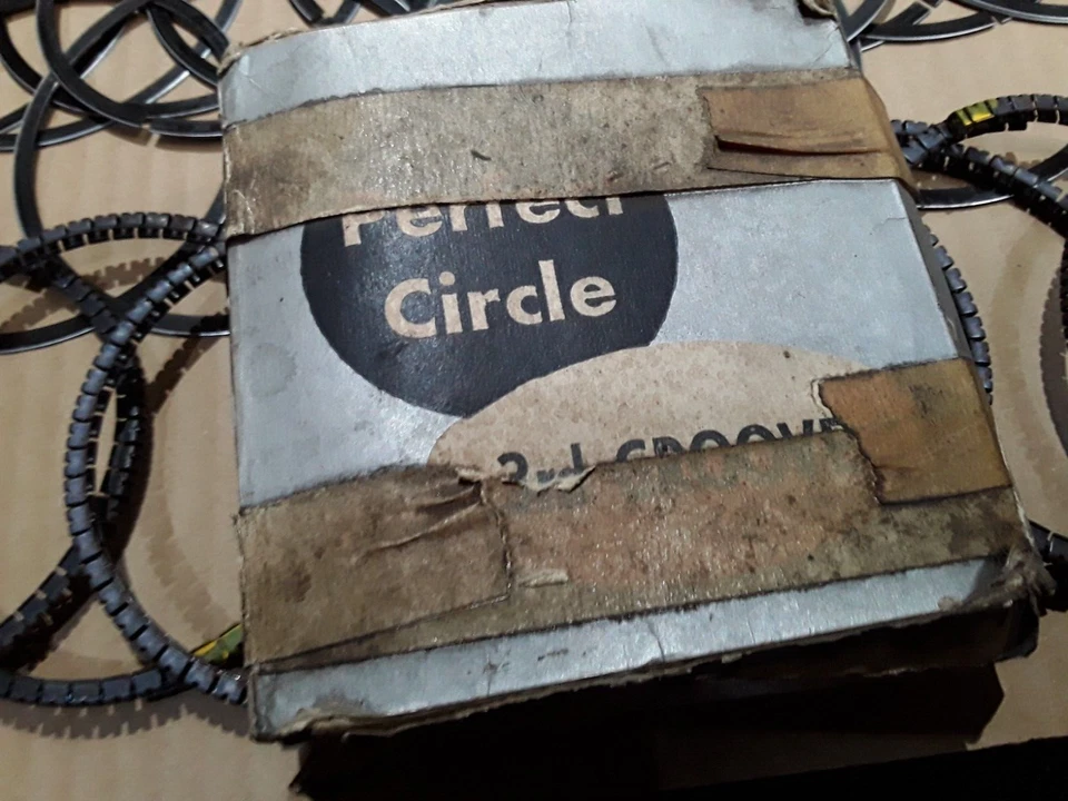 Piston Rings Perfect Circle 3rd Groove 98 011 3 3/4"x3/16" 4811 Engine Valves - Image 4 of 4