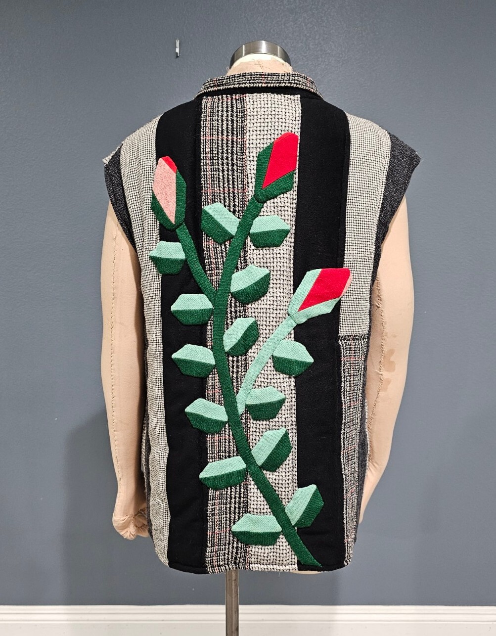 Reversible Quilted Insulated Patchwork Floral Cus… - image 3