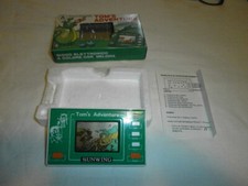 VINTAGE TOM'S ADVENTURES PRECIOUS GAMES SUNWING SG-845 PORTABLE VIDEO GAME