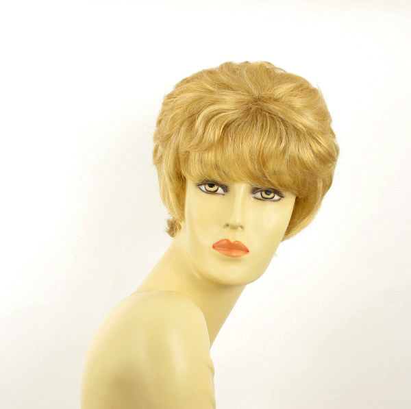 Perruque blonde Brandy LG26 coupe courte pour look chic en soirée