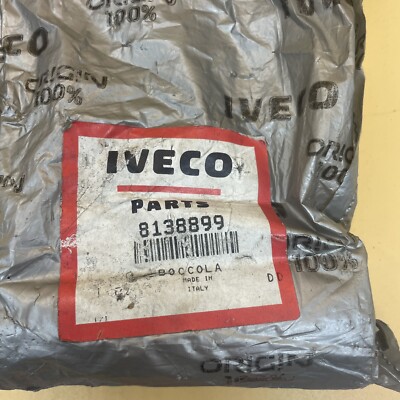 8138899 Genuine IVECO STRALIS EUROTECH TRAKKER FRONT SPRING EYE BUSH SLEEVE