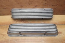 Cal Custom Staggered 55-59 Sb Chevy Aluminum Finned Valve Covers 40-1000 Vintage Cal Custom Staggered 55-59 Sb Chevy Aluminum Finned Valve Covers 40-1000 Vintage