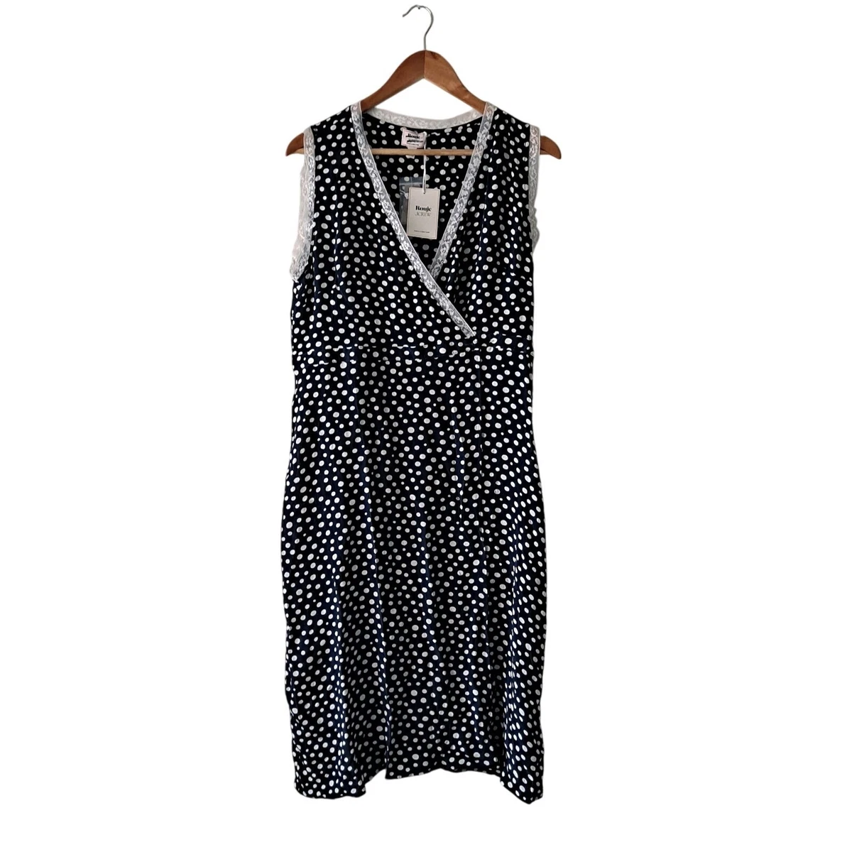 Haut J.Crew Noir à Oeillets Fleuris – Taille 2, Manches Courtes, Coton