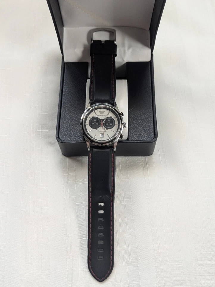 Reloj cronógrafo Emporio Armani para hombre, cara blanca y negra, AR0532 Foto 4 de 4