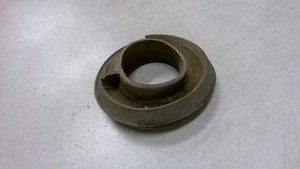 Gummiauflage Feder Hinten Unten Rechts VW Multivan DPF Bj 2009 7J/7H 2680728