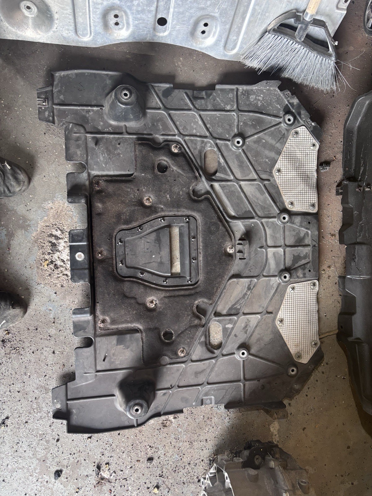 OEM Maserati Ghibli Lower Engine Splash Shield / Underbody Cover