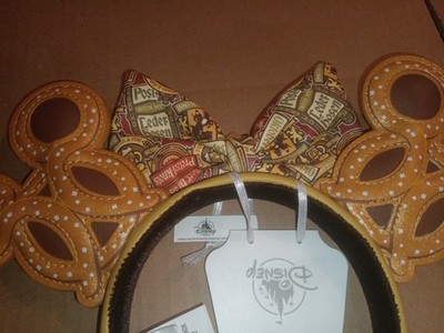 Disney Parks Loungefly Oktoberfest Pretzel Minnie Mouse Ears  display picture 1