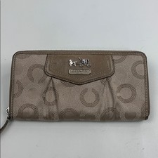 Vintage Coach Beige Tan Circle C Pattern Zip Around Wallet Pink Lined Designer