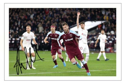 Andriy Yarmolenko scores a brace as Ukraine rolls Turkey. | Fear The Wall Andriy Yarmolenko scores a brace as Ukraine rolls Turkey. | Fear The Wall