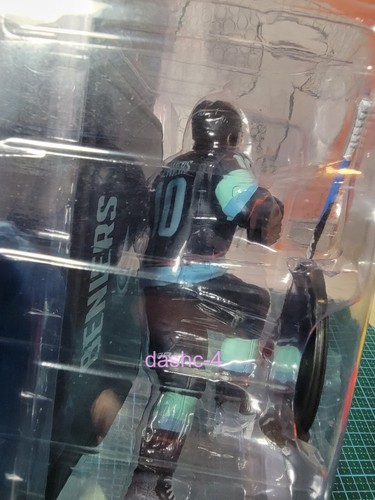 McFarlane Legacy Matty Beniers 10 Seattle Kraken 7 inch NHL Hockey Figure New - Picture 4 of 10