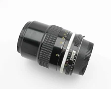 Nikon NIKKOR 135mm f3.5 Ai Short Telephoto Lens Caps READ (#18094)